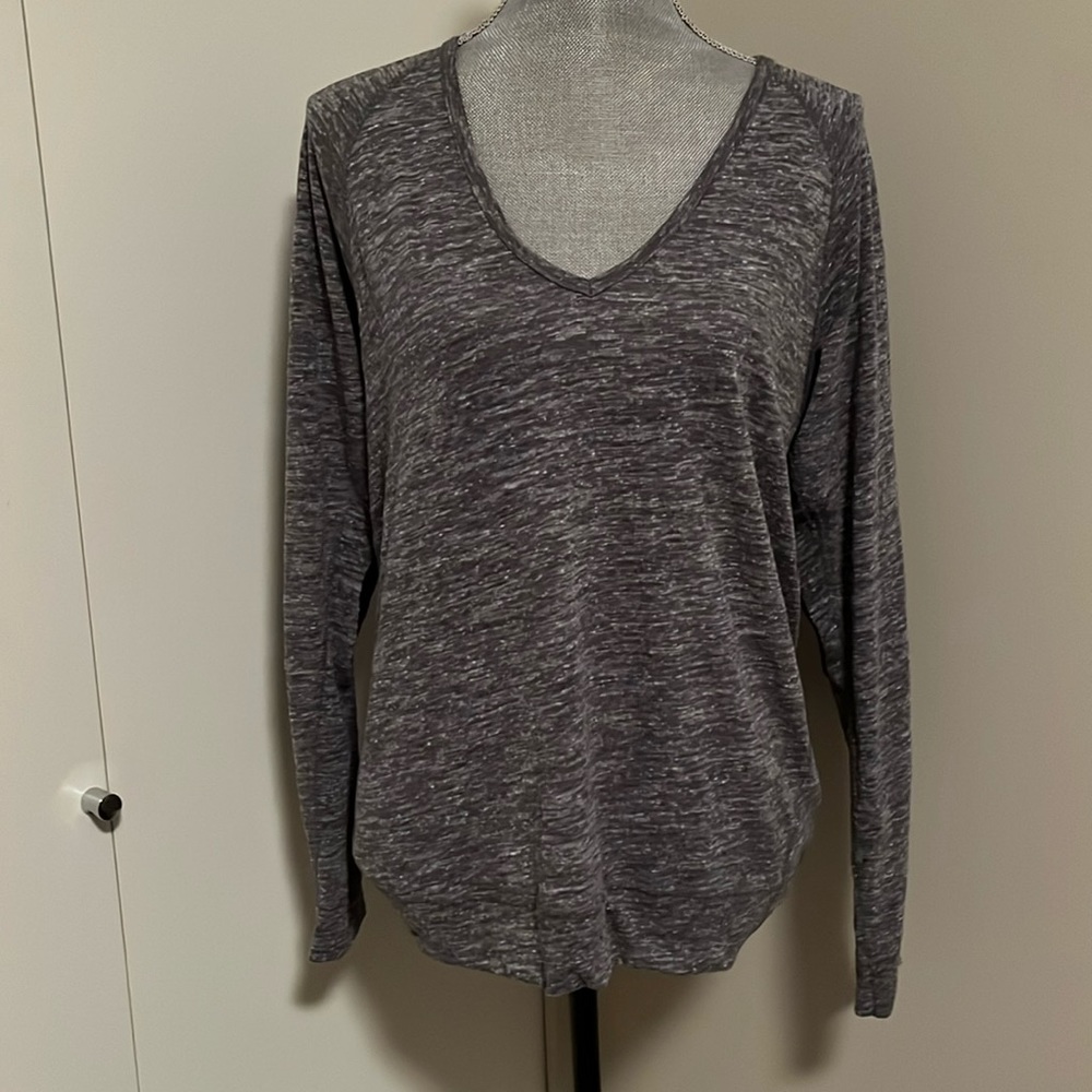 Aritzia Community grey casual tee